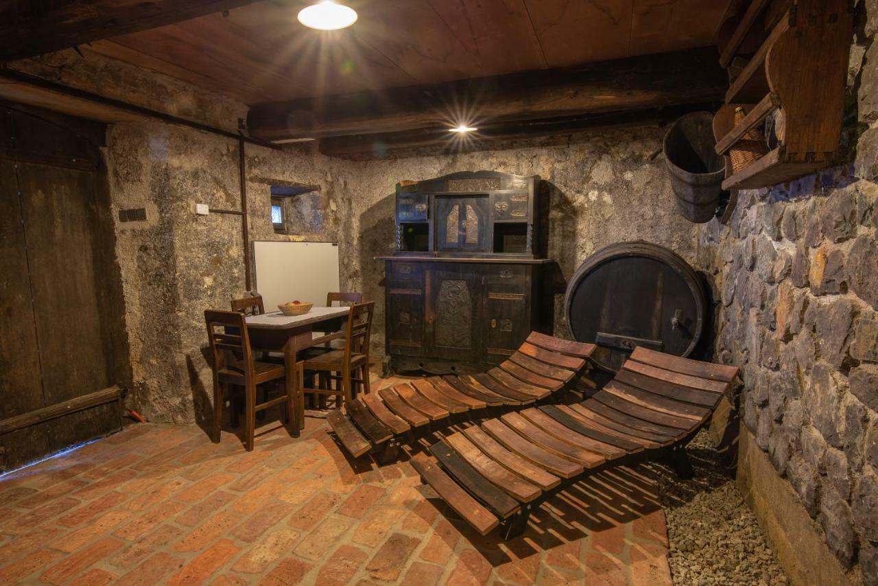 Vineyard Cottage Skatlar Otočec Exterior foto